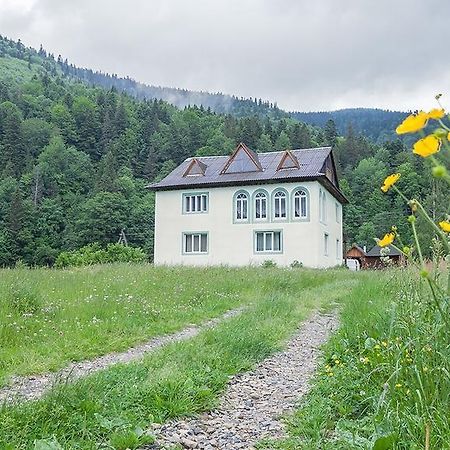 Schedryk Hotel Mîkulîciîn Exterior foto
