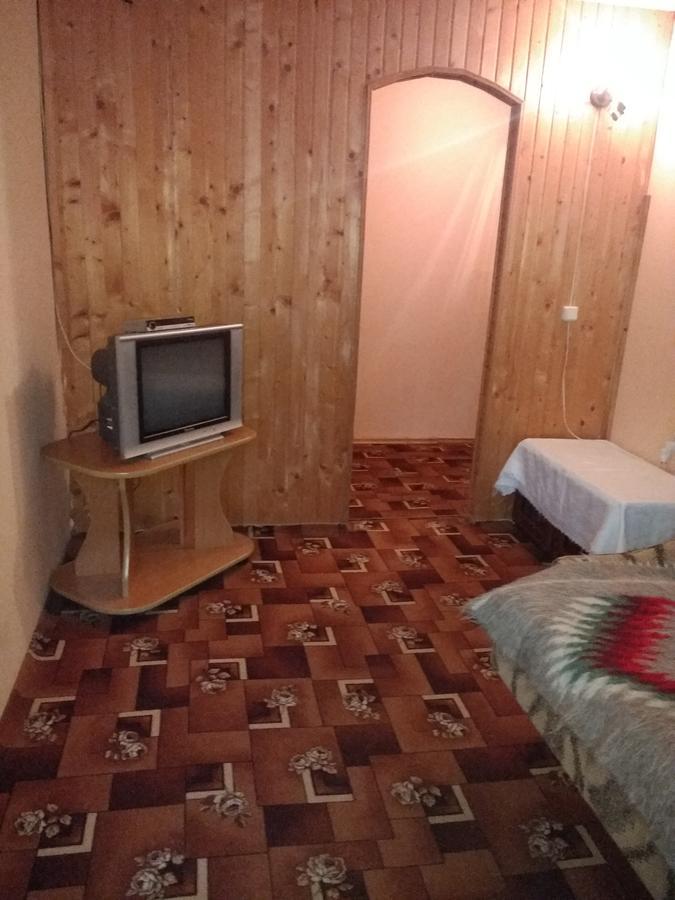 Schedryk Hotel Mîkulîciîn Exterior foto